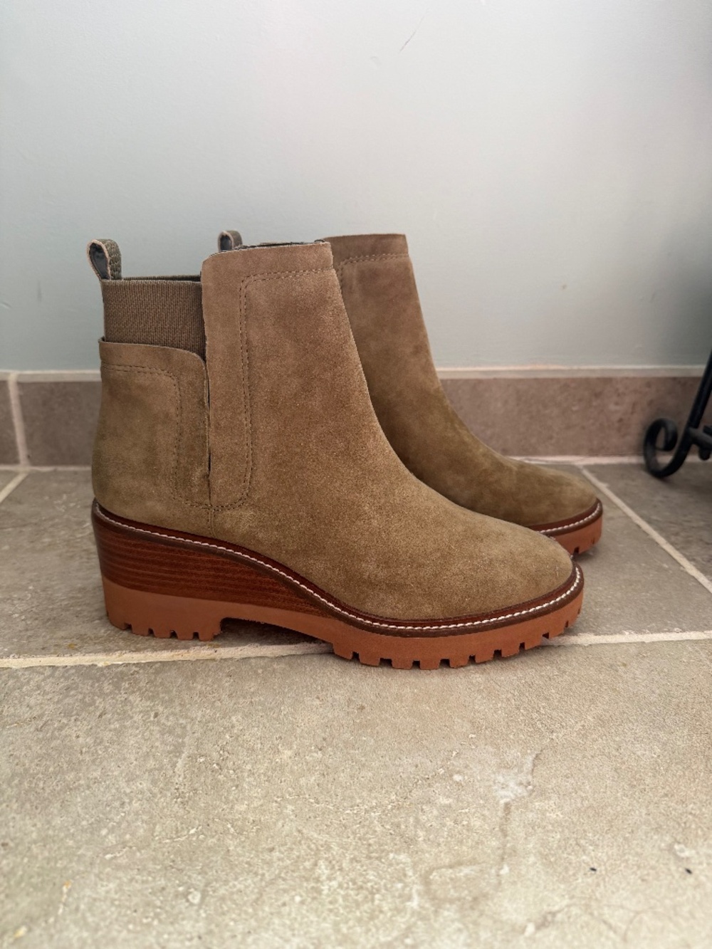 Vince Camuto Olive Green Suede wedge bootie
